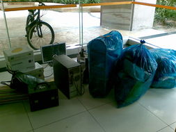 優(yōu)質(zhì)搬家服務(wù) 價(jià)格合理、明碼實(shí)價(jià)、24小時(shí)全天候